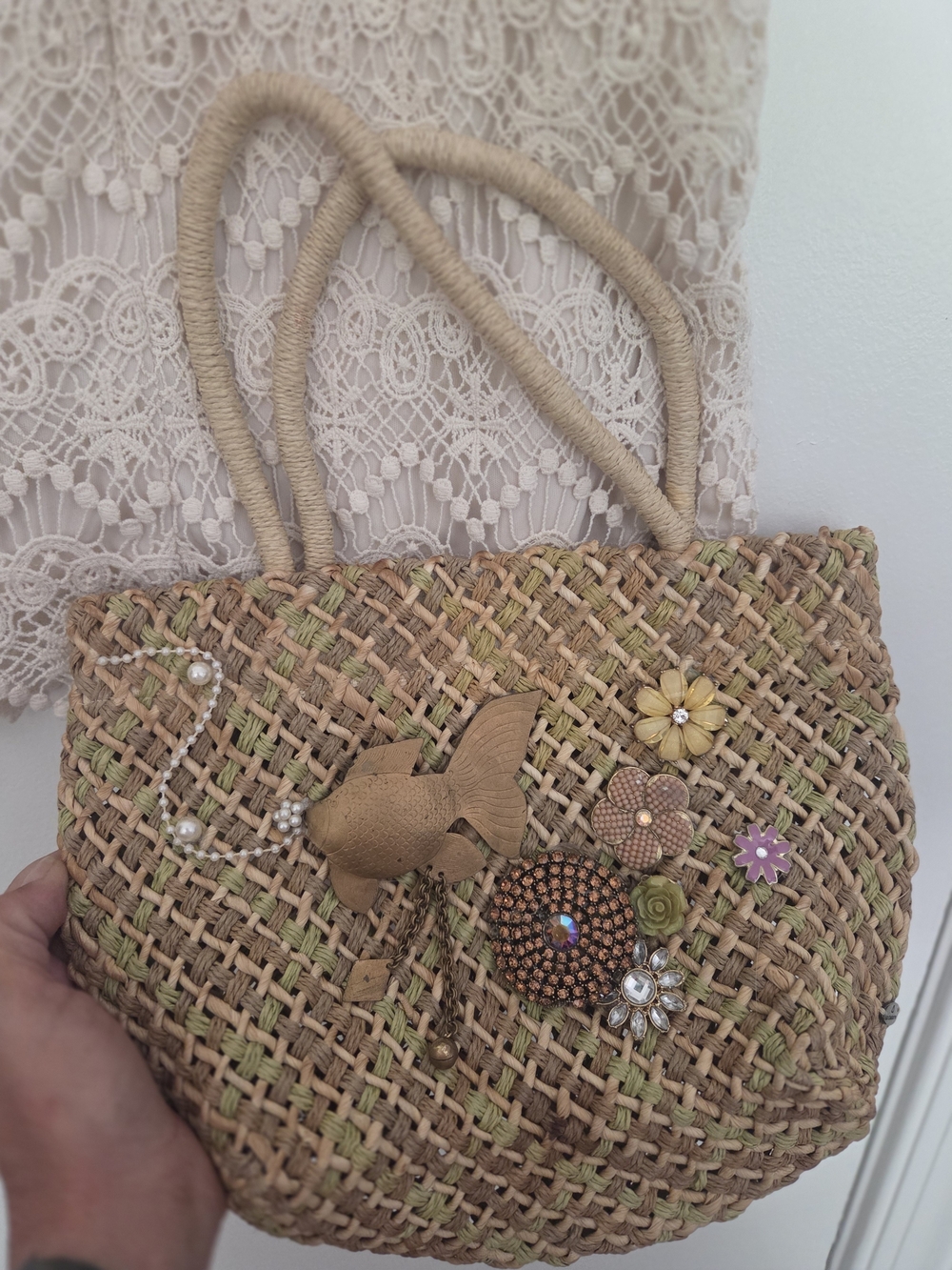One-of-a-Kind Vintage Liz Claiborne Goldfish & Floral Small Tote - Picture 4 of 9